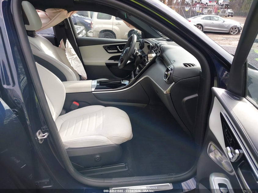 2024 Mercedes-benz Glc