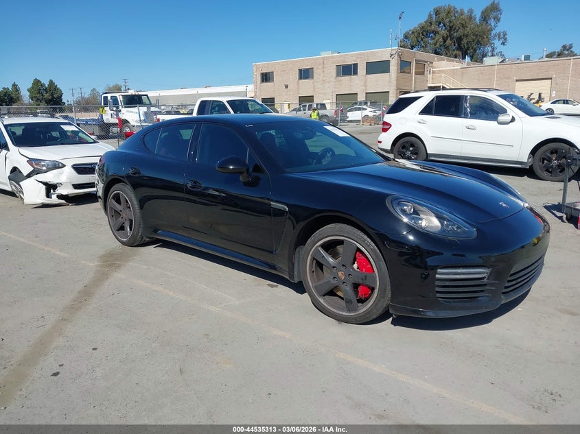 2015 Porsche Panamera