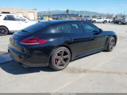 
										2015 Porsche Panamera full									