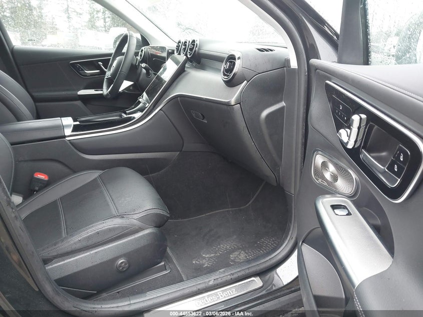 2024 Mercedes-benz Glc