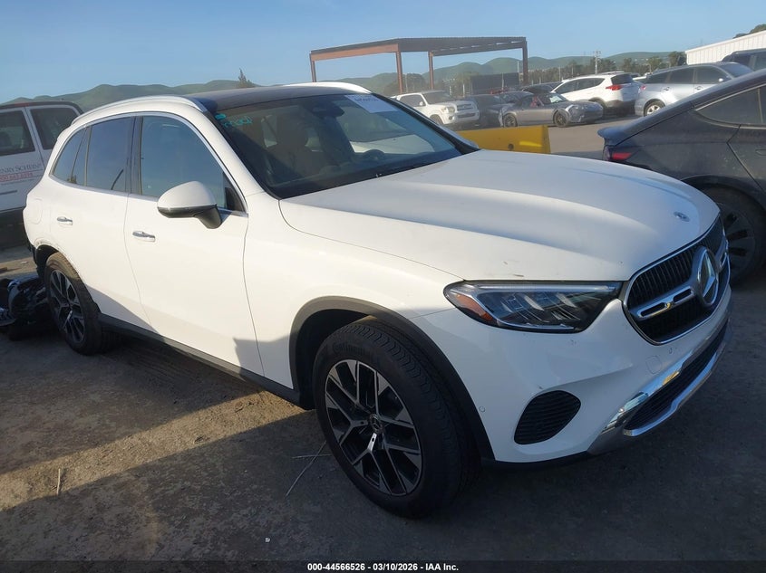 2025 Mercedes-benz Glc