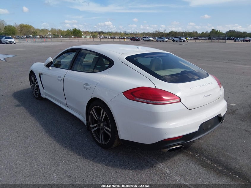 2015 Porsche Panamera
