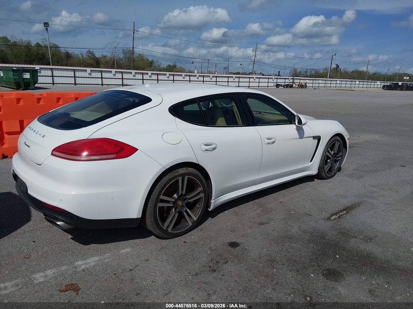 2015 Porsche Panamera