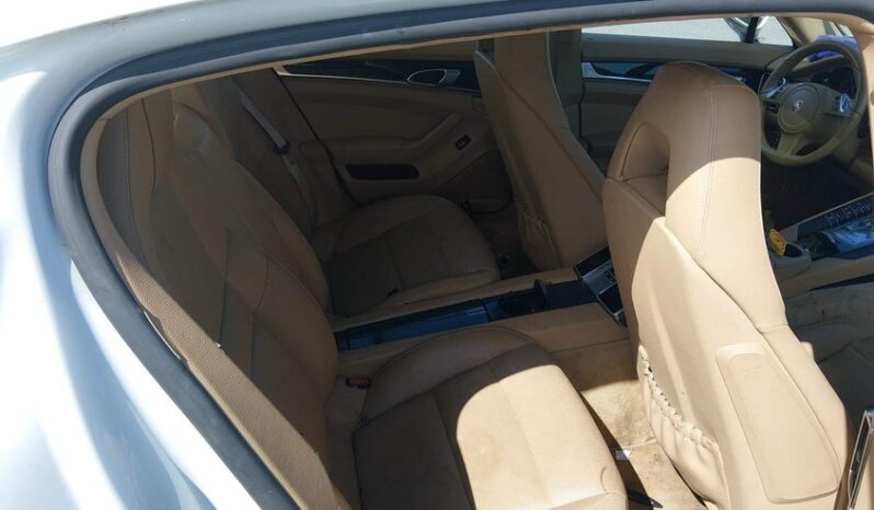 
								2015 Porsche Panamera full									