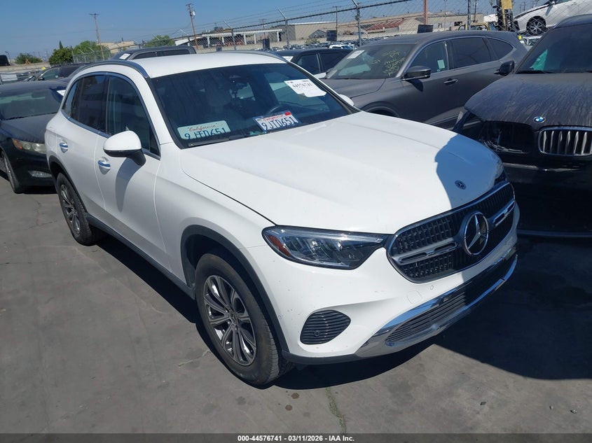 2024 Mercedes-benz Glc