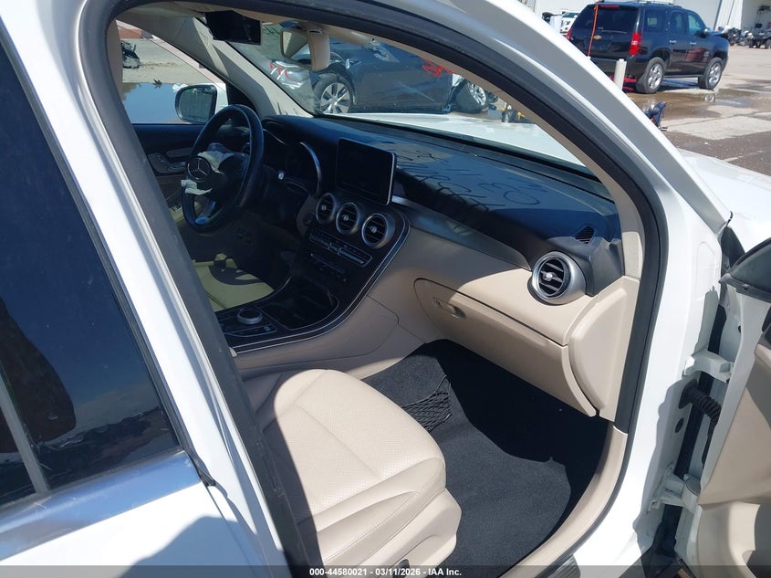 2019 Mercedes-benz Glc