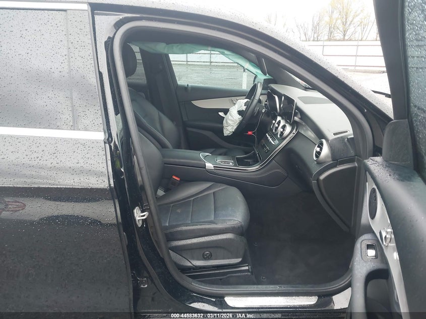 2021 Mercedes-benz Glc