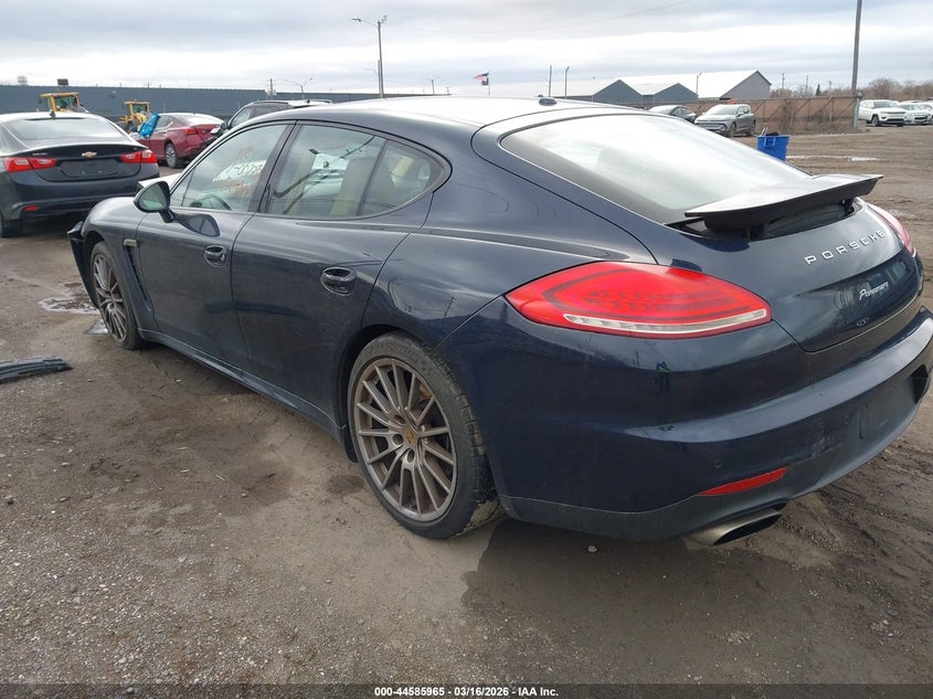 2016 Porsche Panamera