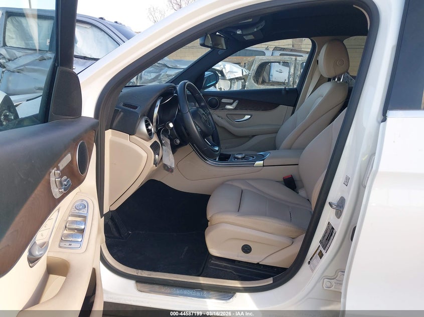 2018 Mercedes-benz Glc