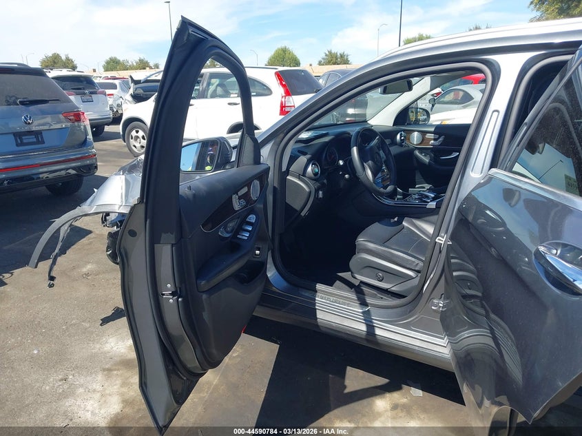2016 Mercedes-benz Glc