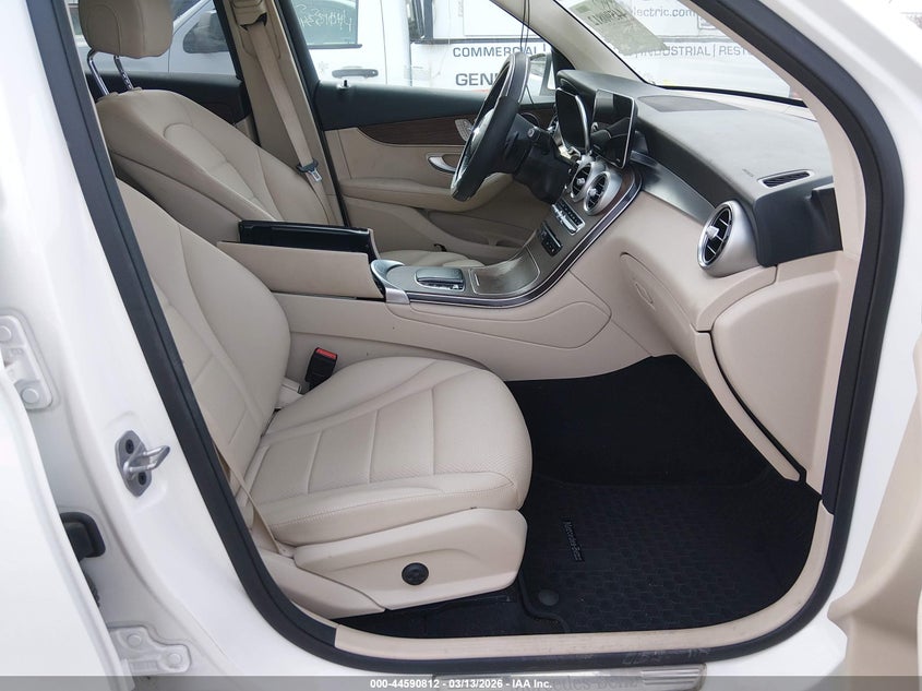 2022 Mercedes-benz Glc