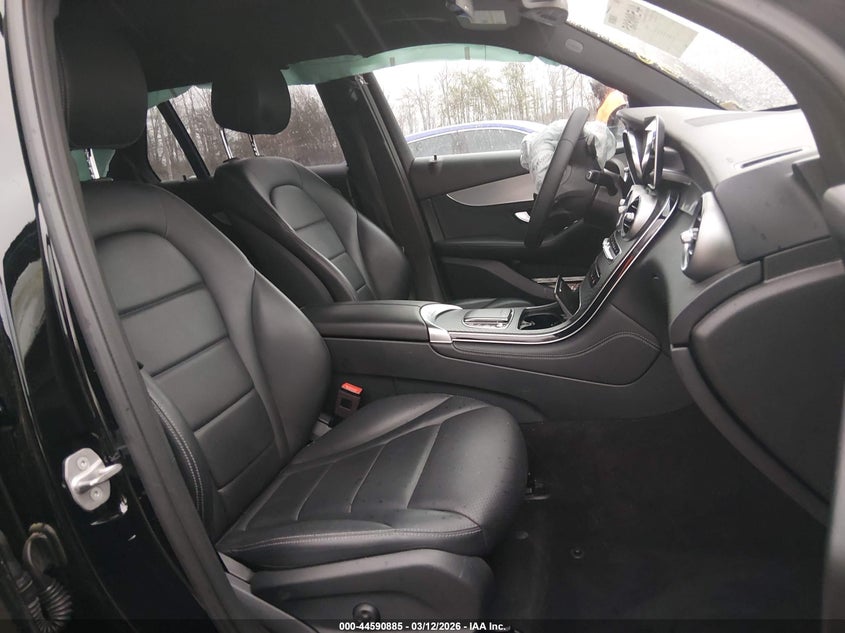 2021 Mercedes-benz Glc