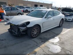 
										2011 Porsche Panamera full									