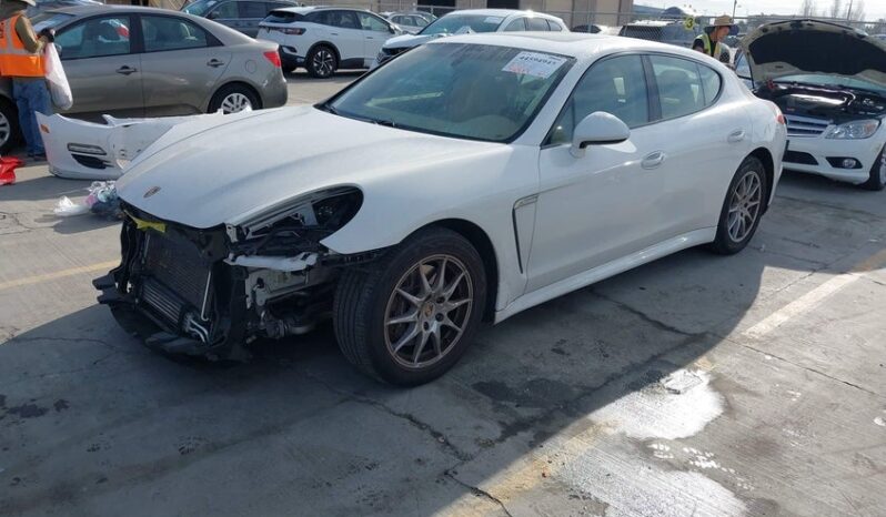 
								2011 Porsche Panamera full									