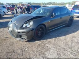 
										2016 Porsche Panamera full									