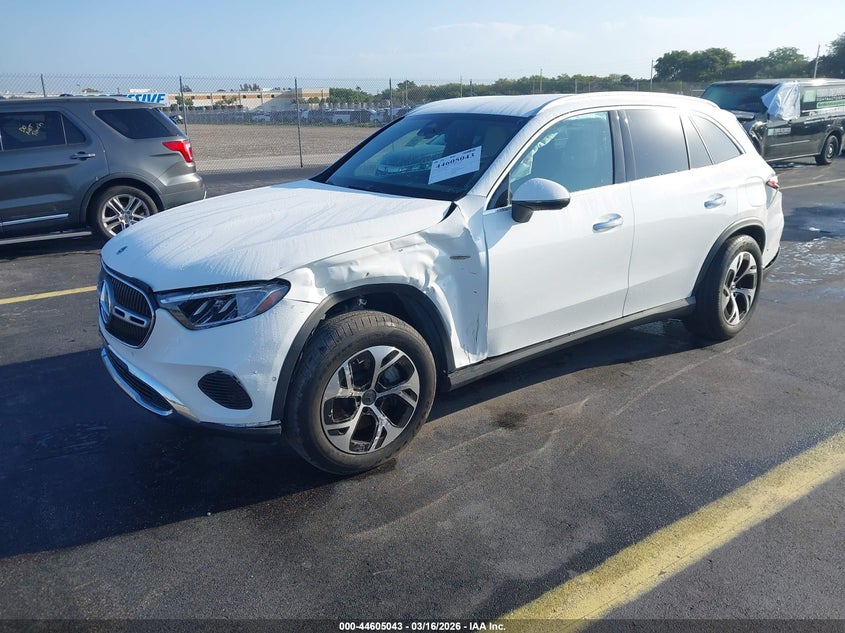 2025 Mercedes-benz Glc