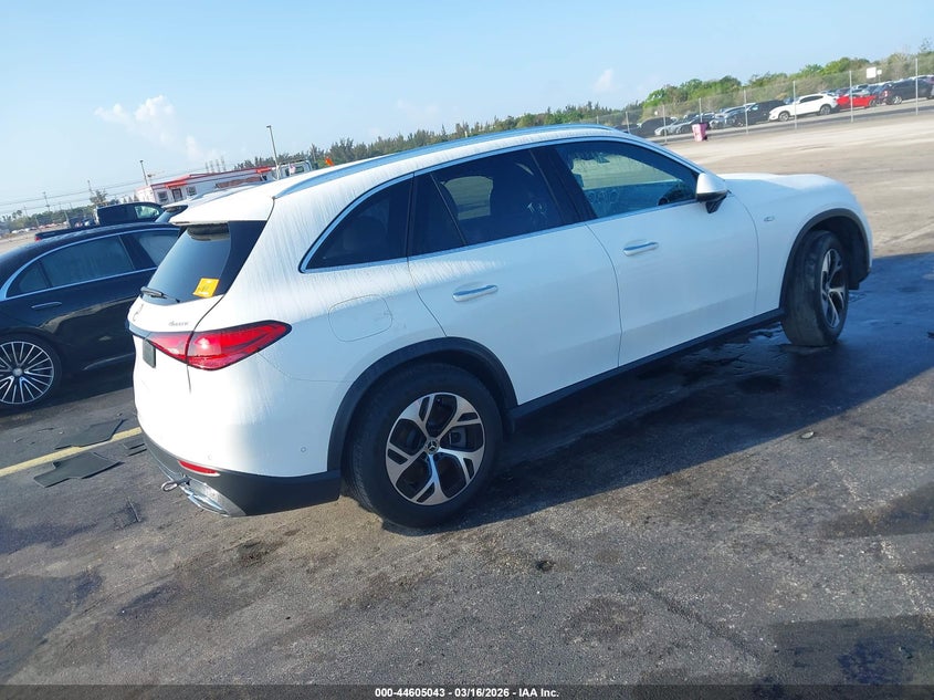 2025 Mercedes-benz Glc
