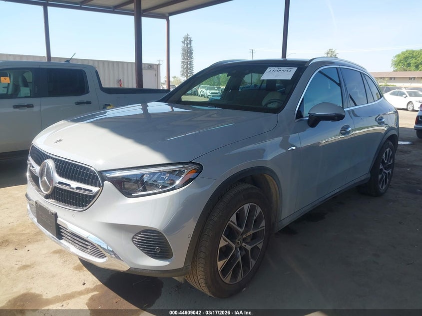 2025 Mercedes-benz Glc