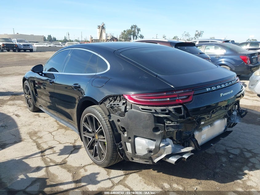 2018 Porsche Panamera