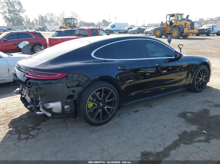 2018 Porsche Panamera