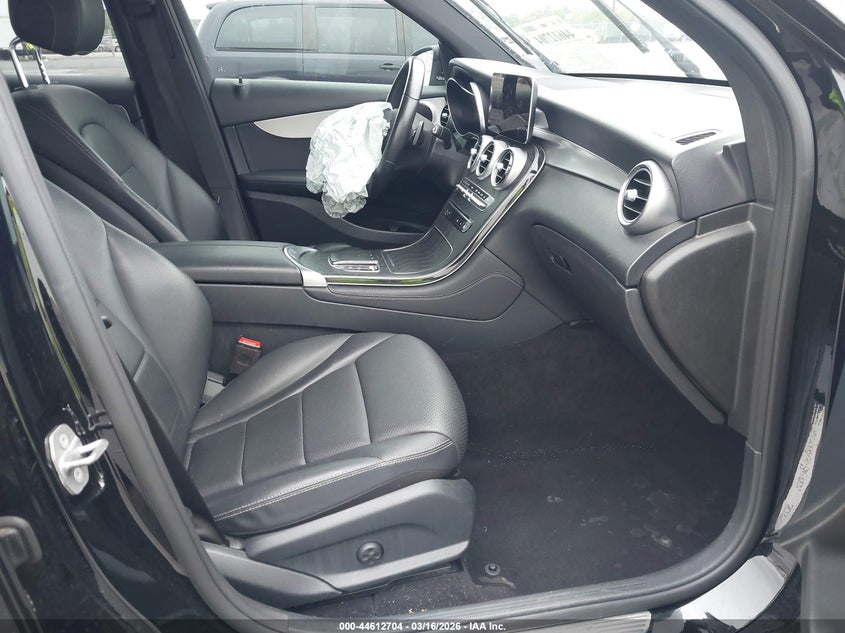 2021 Mercedes-benz Glc