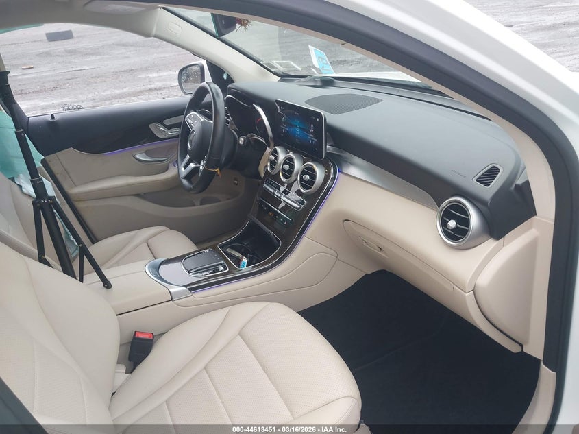 2022 Mercedes-benz Glc
