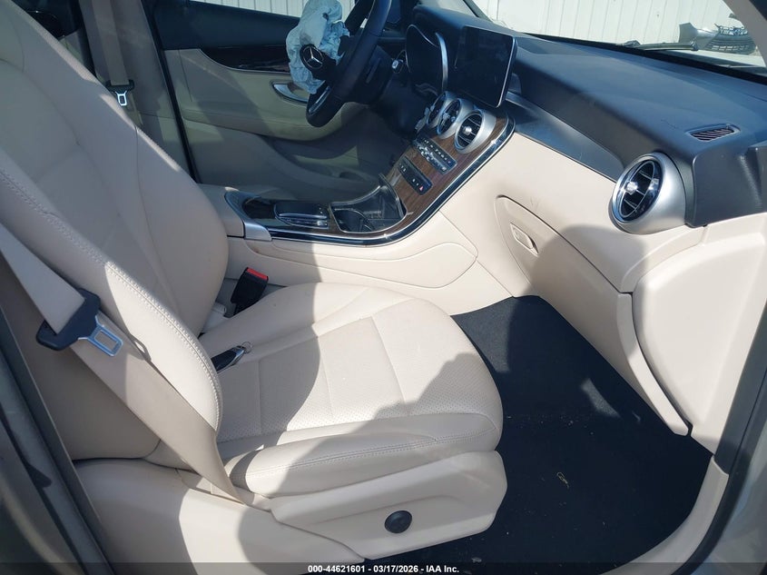 2022 Mercedes-benz Glc