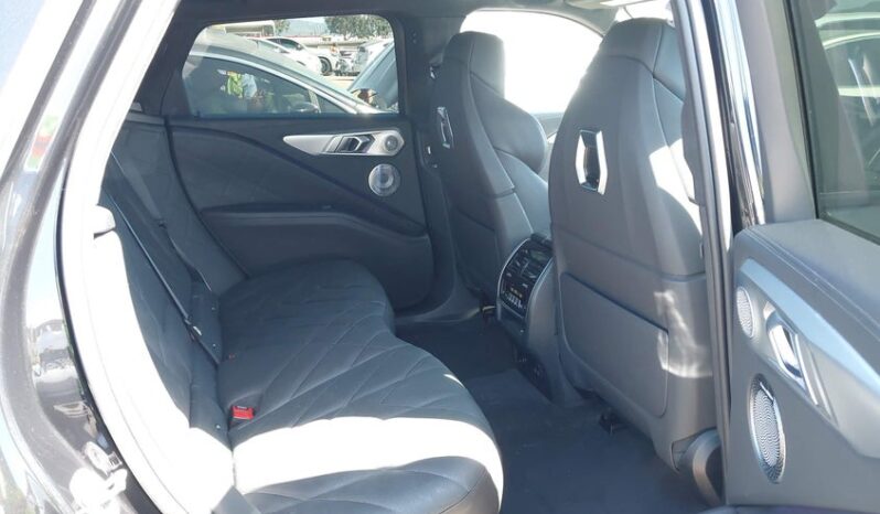 
								2024 BMW Xm full									