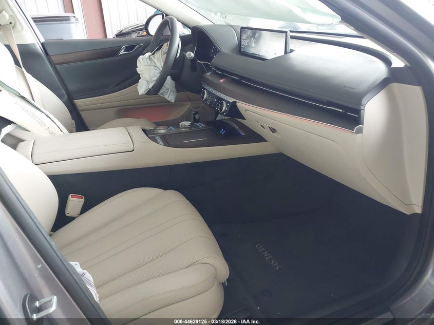 2023 Genesis G80