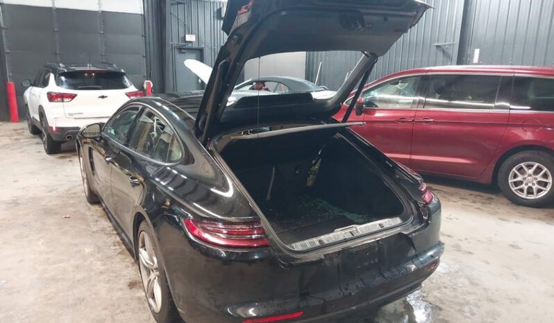 
								2018 Porsche Panamera full									