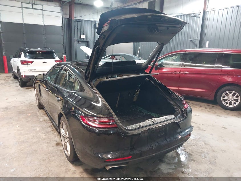 2018 Porsche Panamera