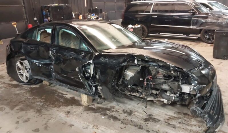 
								2018 Porsche Panamera full									