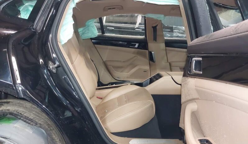
								2018 Porsche Panamera full									