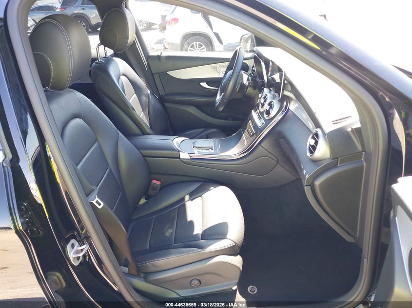 2021 Mercedes-benz Glc