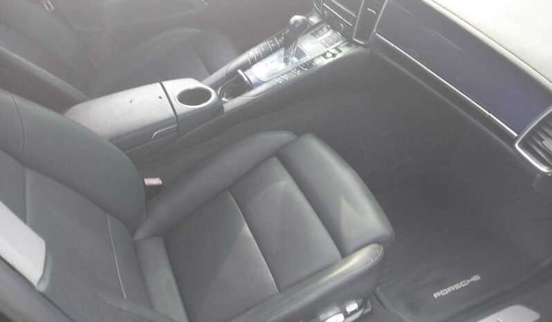 
								2011 Porsche Panamera full									