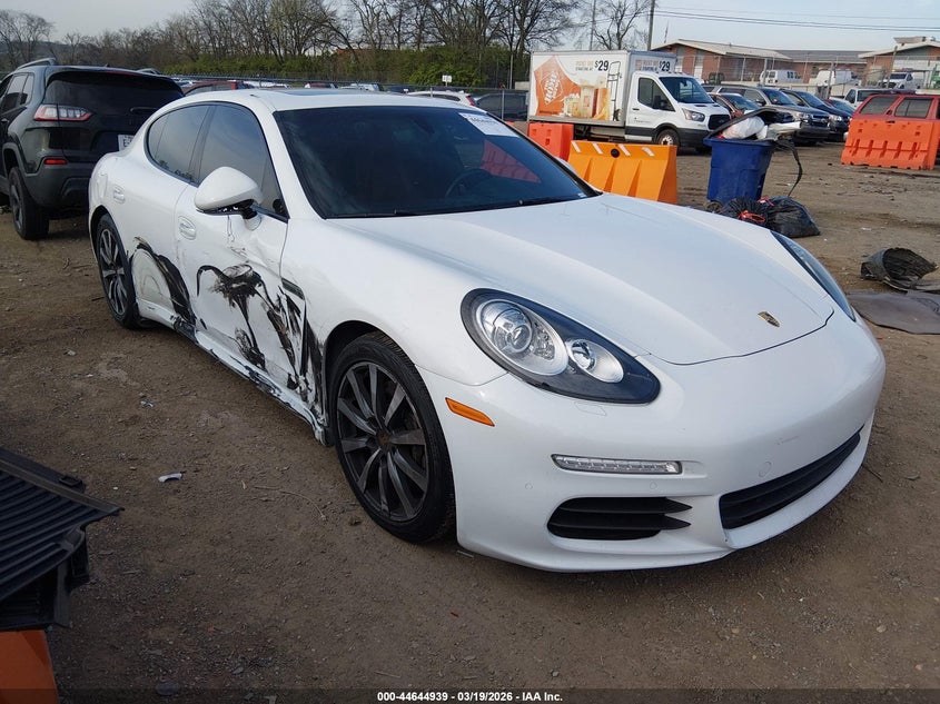 2015 Porsche Panamera