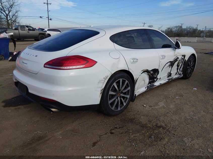 2015 Porsche Panamera