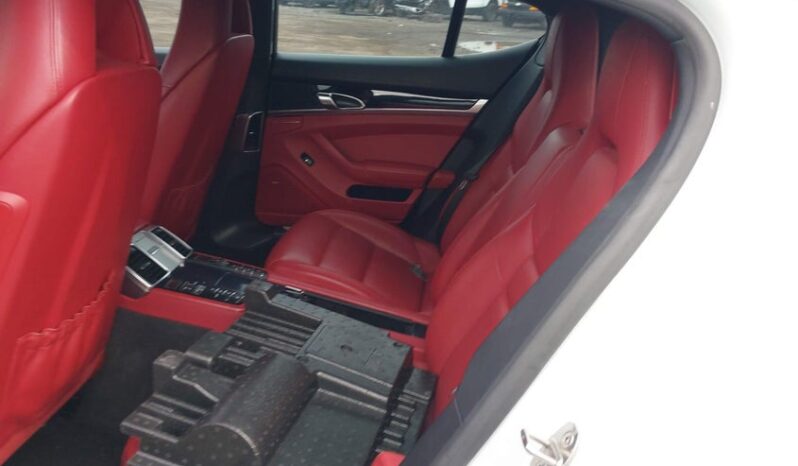 
								2016 Porsche Panamera full									