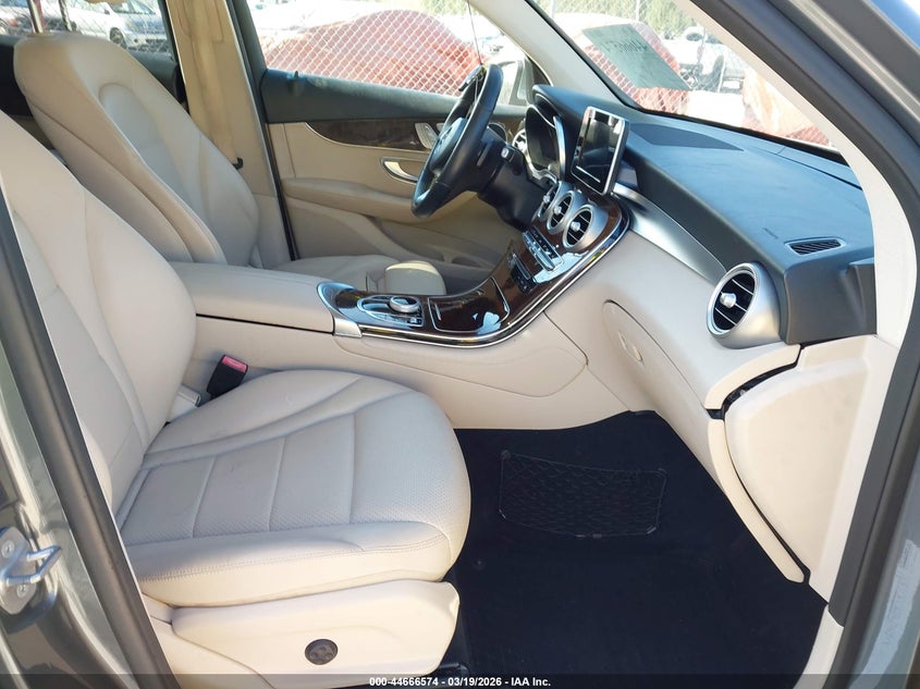 2018 Mercedes-benz Glc