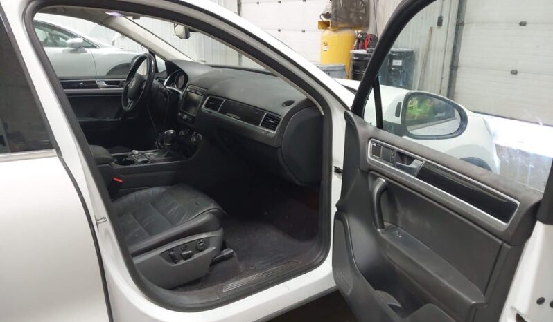 
								2016 Volkswagen Touareg full									