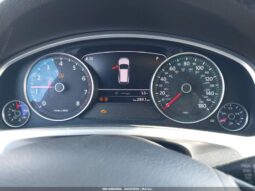 
										2011 Volkswagen Touareg full									