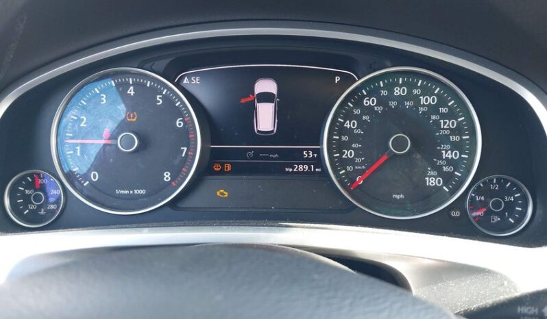 
								2011 Volkswagen Touareg full									