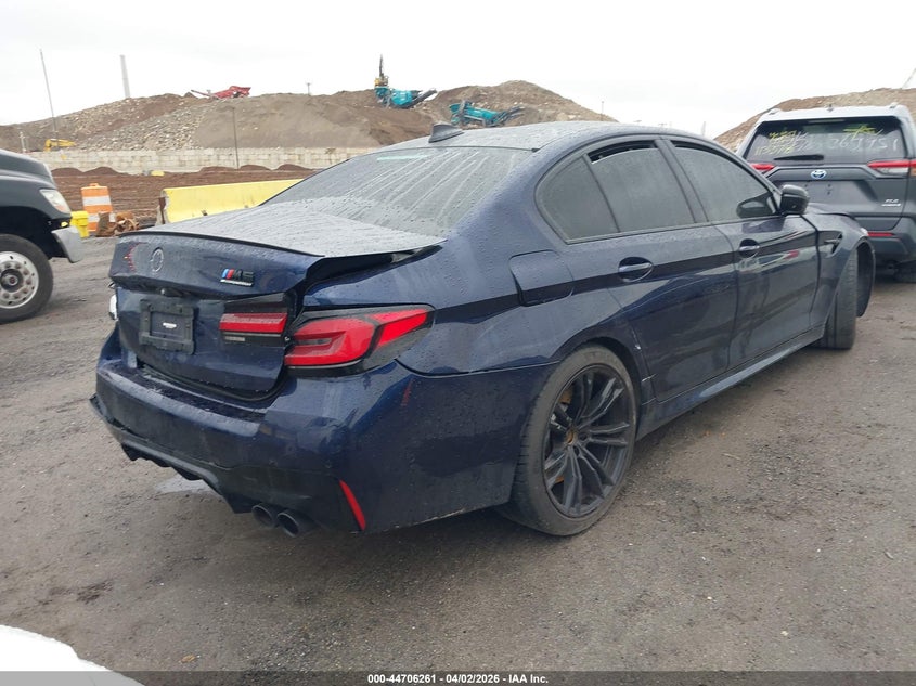 2022 BMW M5