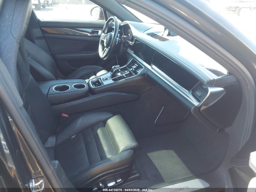 2017 Porsche Panamera