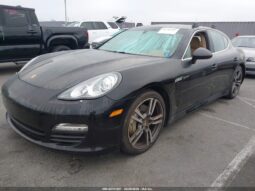 
										2013 Porsche Panamera full									