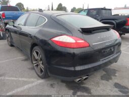 
										2013 Porsche Panamera full									