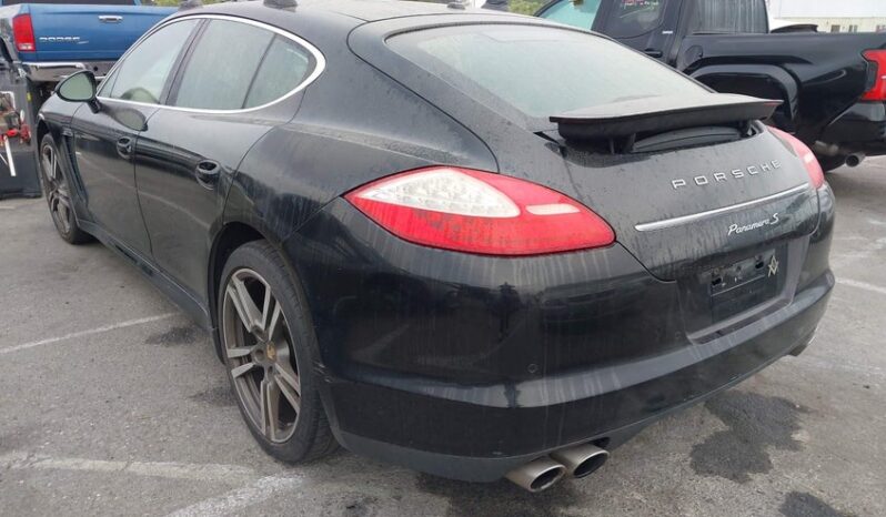 
								2013 Porsche Panamera full									