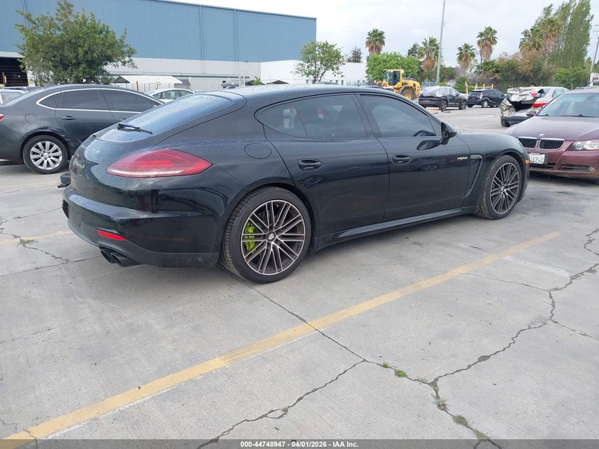 2015 Porsche Panamera