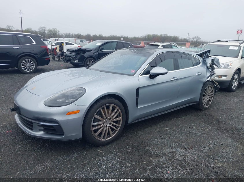 2018 Porsche Panamera