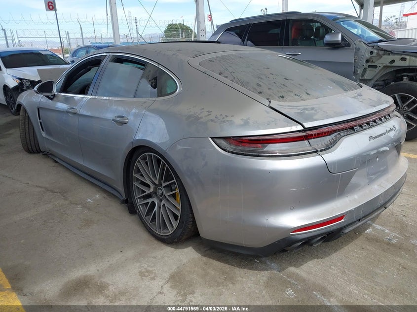 2021 Porsche Panamera